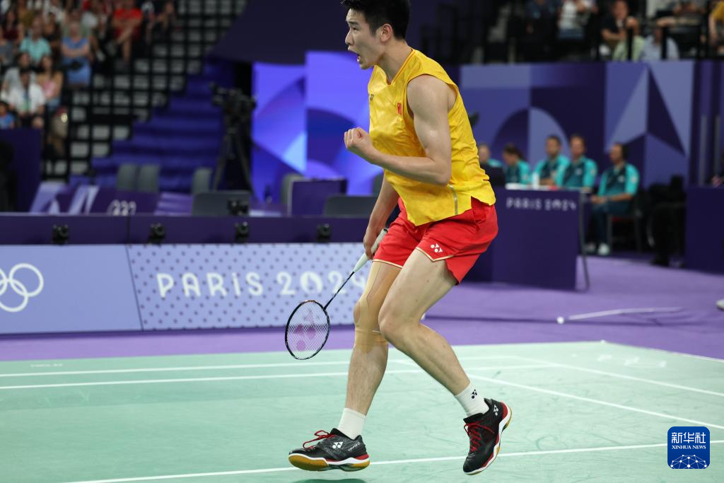 坚韧夺得三 坚韧夺得三