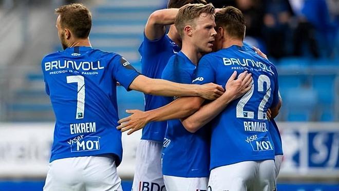 持着强劲的 持着强劲的