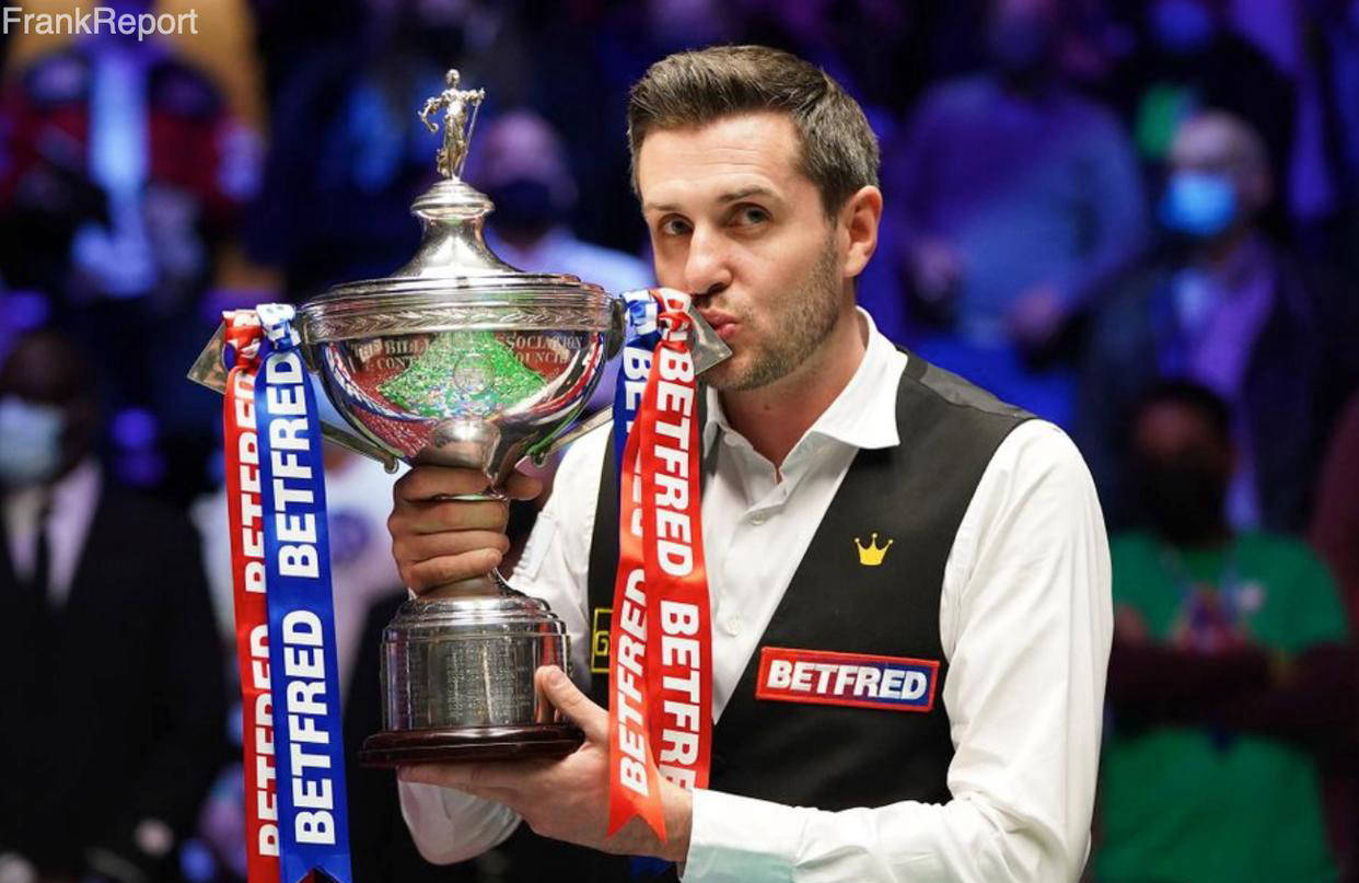 一位中年男 一位中年男